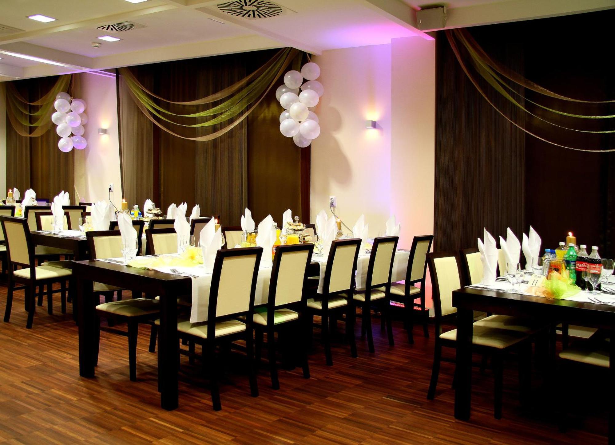 Hotel Aviator Kielce "Business Hotel Medical & Spa" Dış mekan fotoğraf